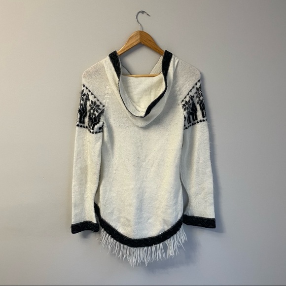 Black and white long sweater - Picture 4 of 4